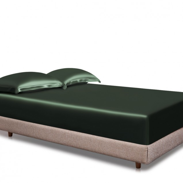 Hunter Green 22 Momme Mulberry Silk Fitted Sheet for Sale