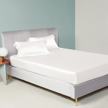 Ivory 22 Momme Mulberry Silk Fitted Sheet for Sale