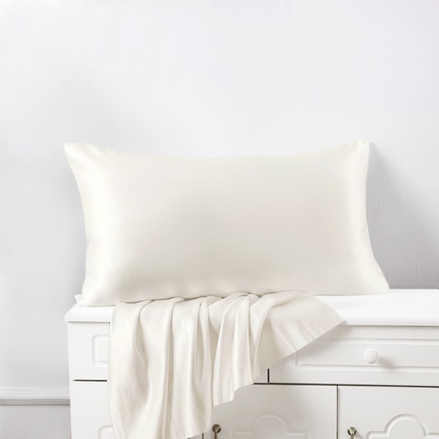Ivory Envelope 22 Momme Mulberry Silk Pillowcase for Sale Ivory Envelope 22 Momme Mulberry Silk Pillowcase for Sale