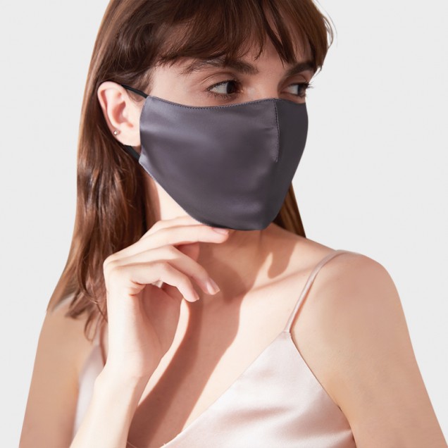 Slate Gray & Black Double-Sided 22 Momme Silk Face Mask for Sale Slate Gray & Black Double-Sided 22 Momme Silk Face Mask for Sale