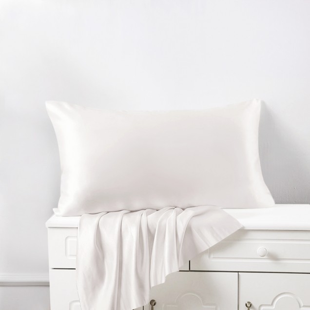 White Envelope 22 Momme Mulberry Silk Pillowcase for Sale White Envelope 22 Momme Mulberry Silk Pillowcase for Sale