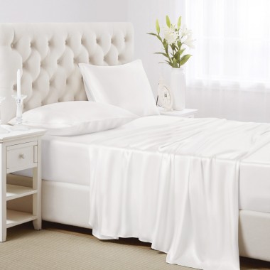 White 22 Momme Mulberry Silk Sheet Set for Sale