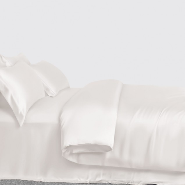 White 3 PCS 22 Momme Mulberry Silk Duvet Cover Set for Sale White 3 PCS 22 Momme Mulberry Silk Duvet Cover Set for Sale